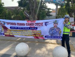 Satlantas Polres Jepara Sosialisasikan Operasi Zebra Candi 2024 dengan Pemasangan Banner di Sejumlah Titik