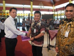 Lantik dan Serahkan SK PPPK Periode I Bupati : Jadilah ASN yang Berintegritas untuk Kabupaten Tegal yang Luwih Apik