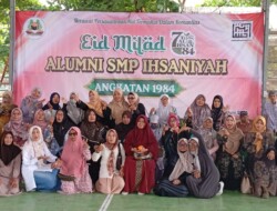 Milad Alumni Angkatan 84 SMP Ihsaniyah Dihadiri Ustad H Ikmal Jaya