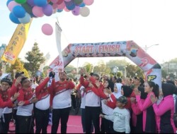 Meriah! Ribuan Warga Jepara Ikuti Fun Bike dan Senam Aerobik Hari Bhayangkara ke-79
