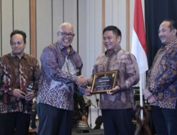 Pemkab Tegal Kembali Raih Predikat Informatif