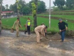 Kenapa Camat, Kapolsek, dan Danramil Bersatu di Jalan Berlubang?